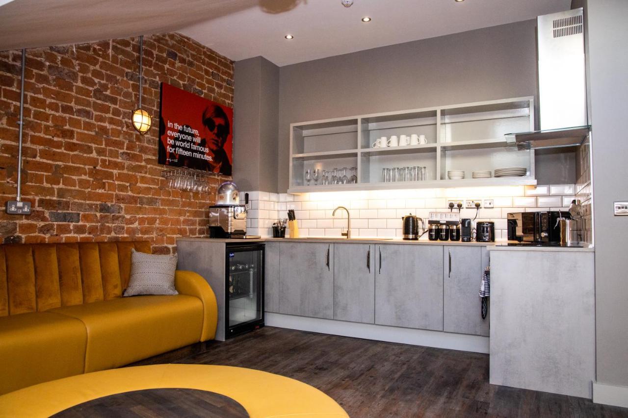 York Street Apartment *